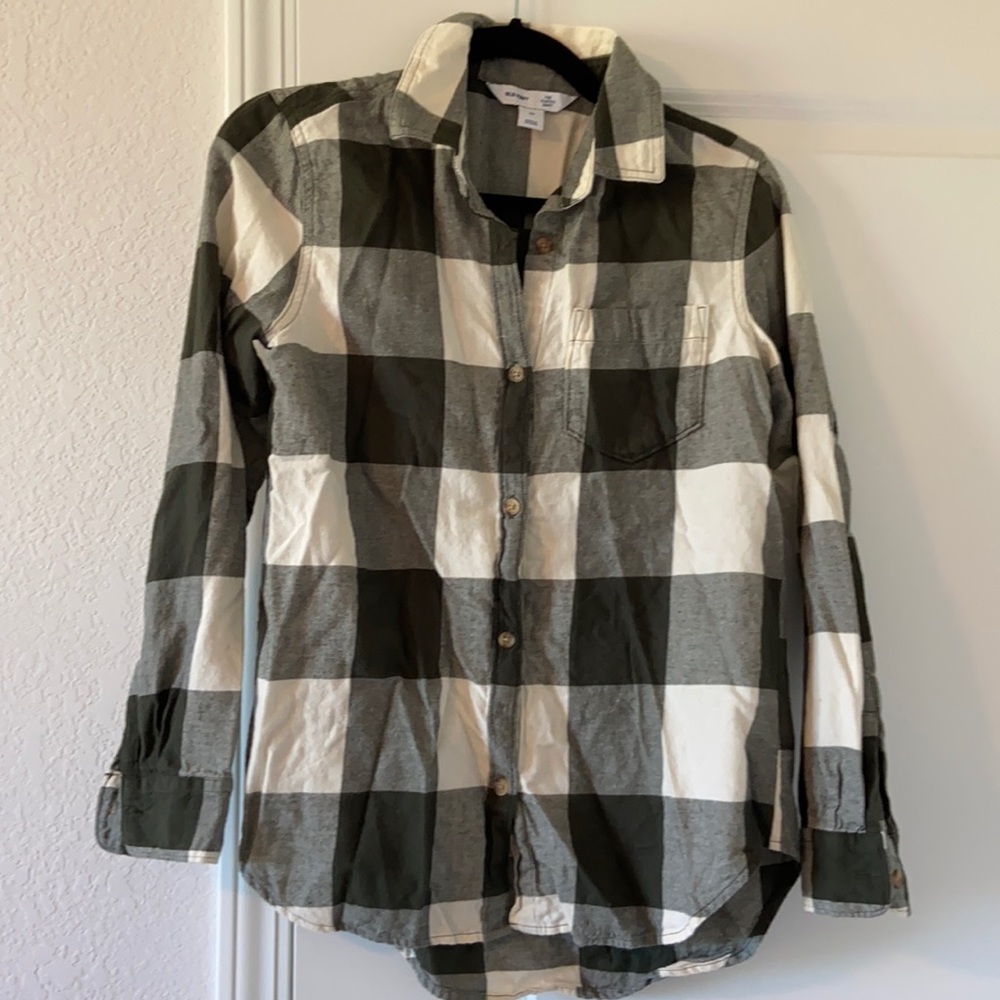 Olive checkered old navy flannel shirt